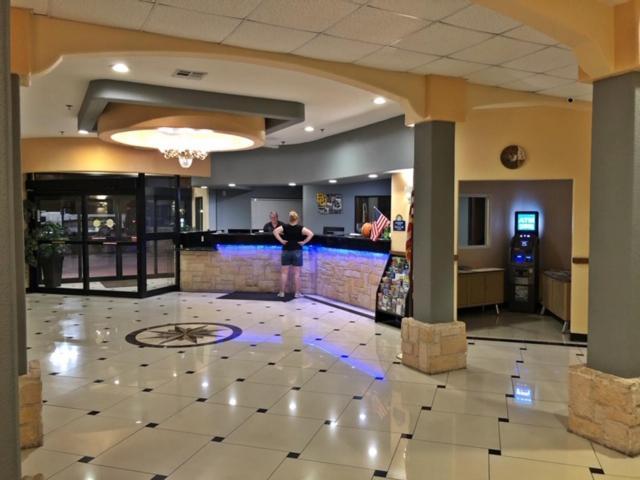 Robinson Inn&Suites Extérieur photo